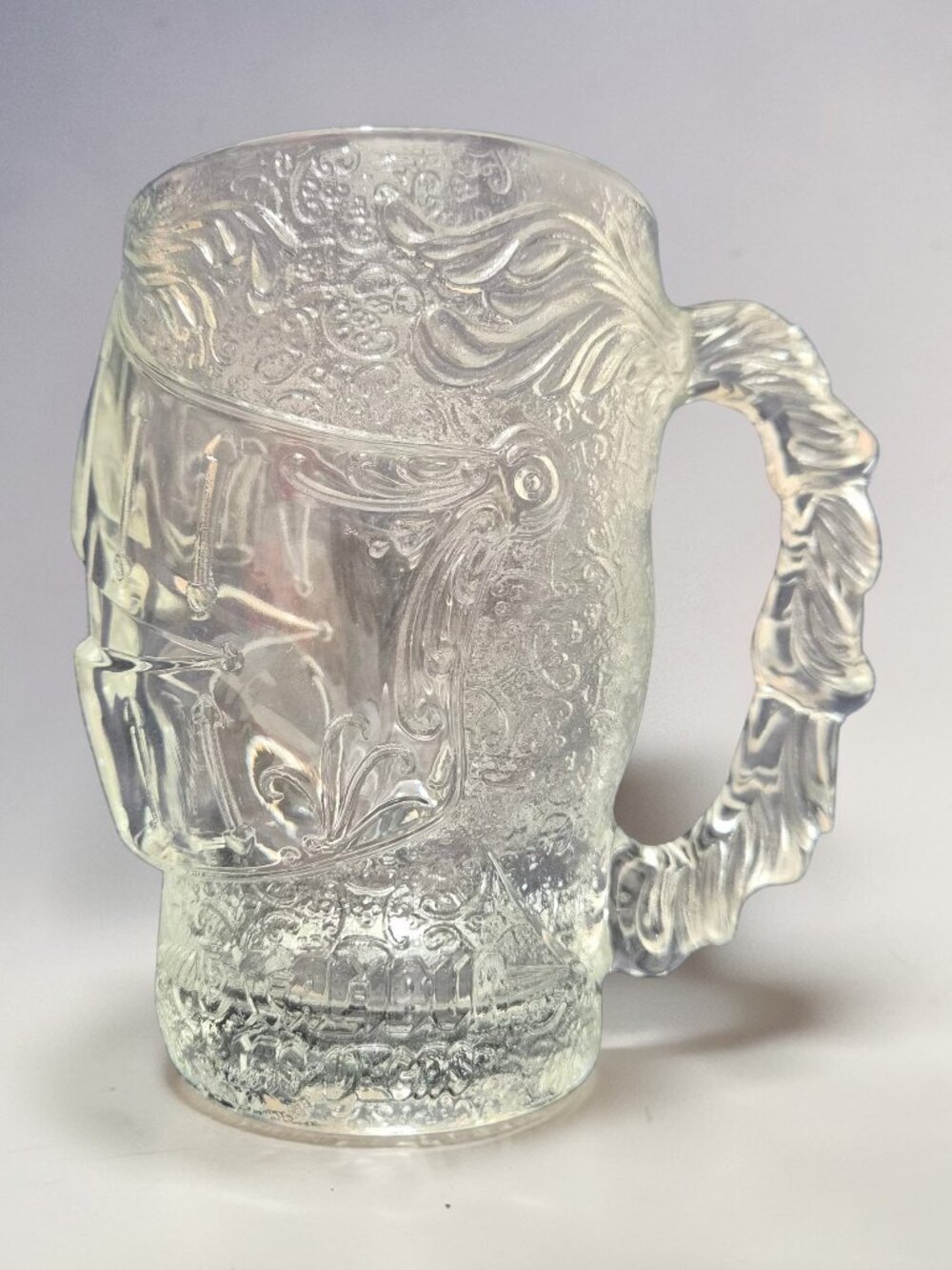 Excalibur Large Glass Jumbo Mug 32 fl oz Las Vegas Knight Helmet Luminarc USA
